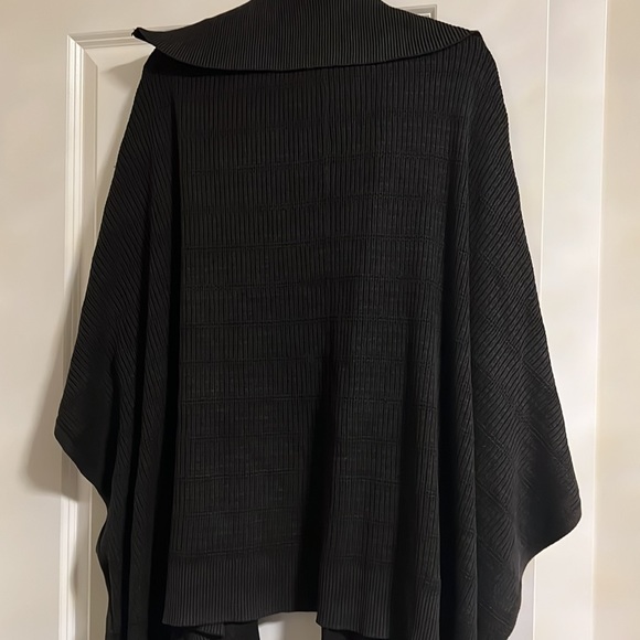 Free People Suzie Poncho - Picture 4 of 4